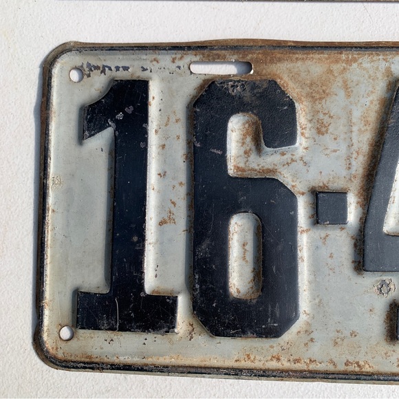 Antique Automobile License Plates - Man Cave -Decor - Old Timers - Picture 5 of 10